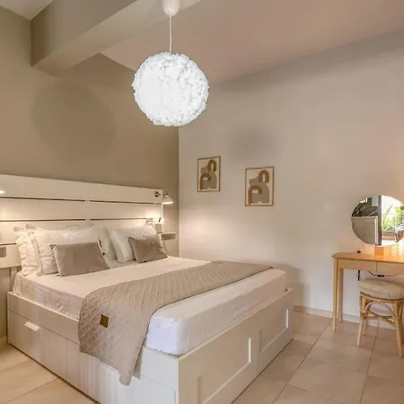 Modern 2 With A Yard Chania (Crete)